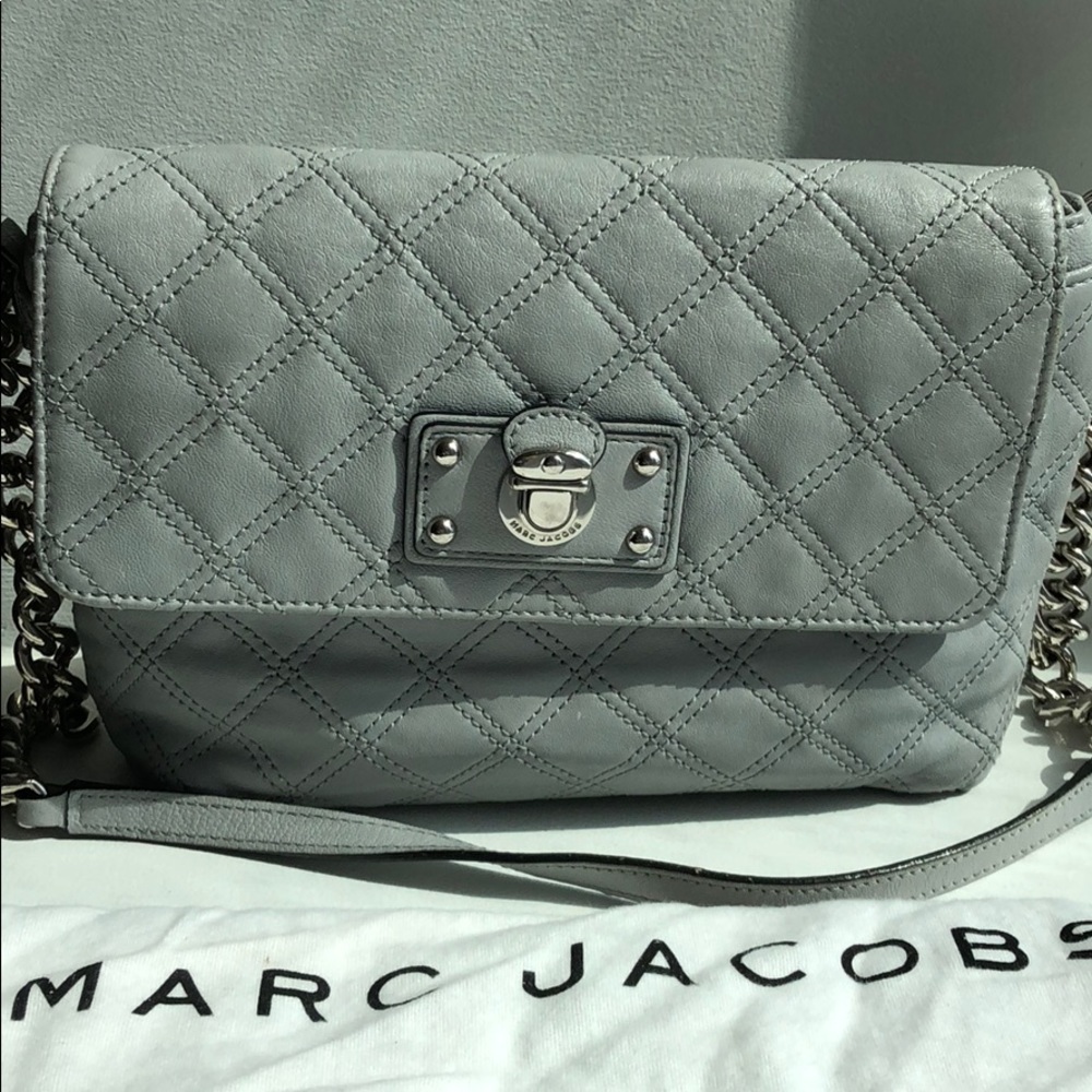 Marc Jacobs medium quilted purse in gray